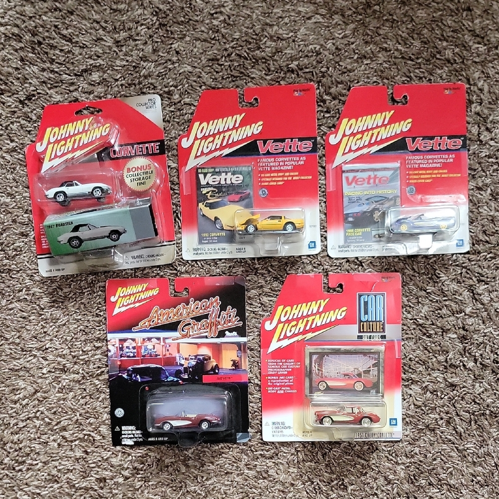 Johnny Lightning Corvettes Die-Cast Cars Bundle 5 Sealed Cars